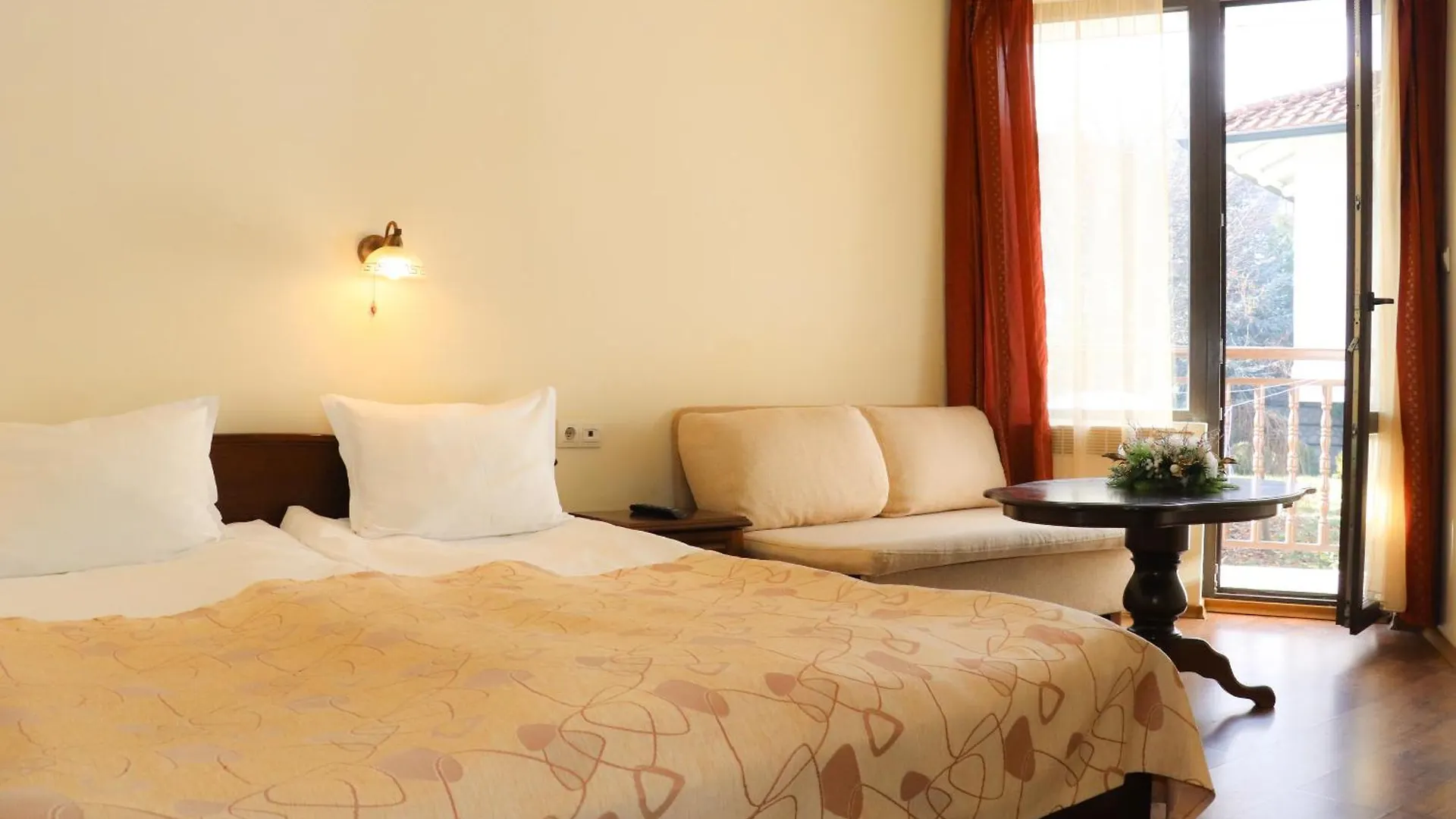 Guest house Apartments & Studios Mountain Romance Bansko
