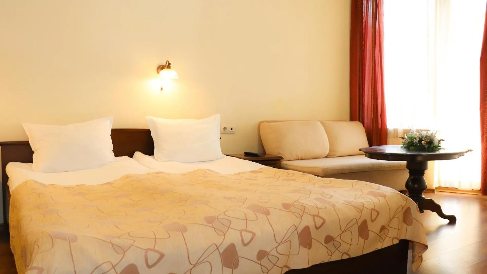 Apartments & Studios Mountain Romance Bansko Guest house